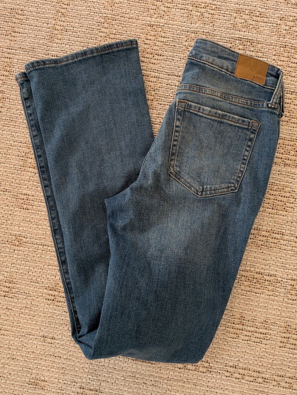 Aeropostale Mid-rise Bootcut Blue Jeans Size 6 Long